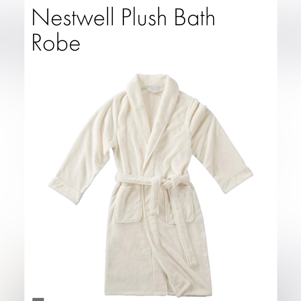 Nestwell Luxurious Cream Robe